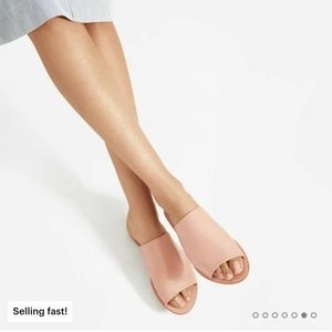 Everlane - The Day Slide Sandal